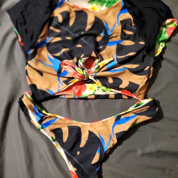 Club Moana Bikini - Picture 1 of 1